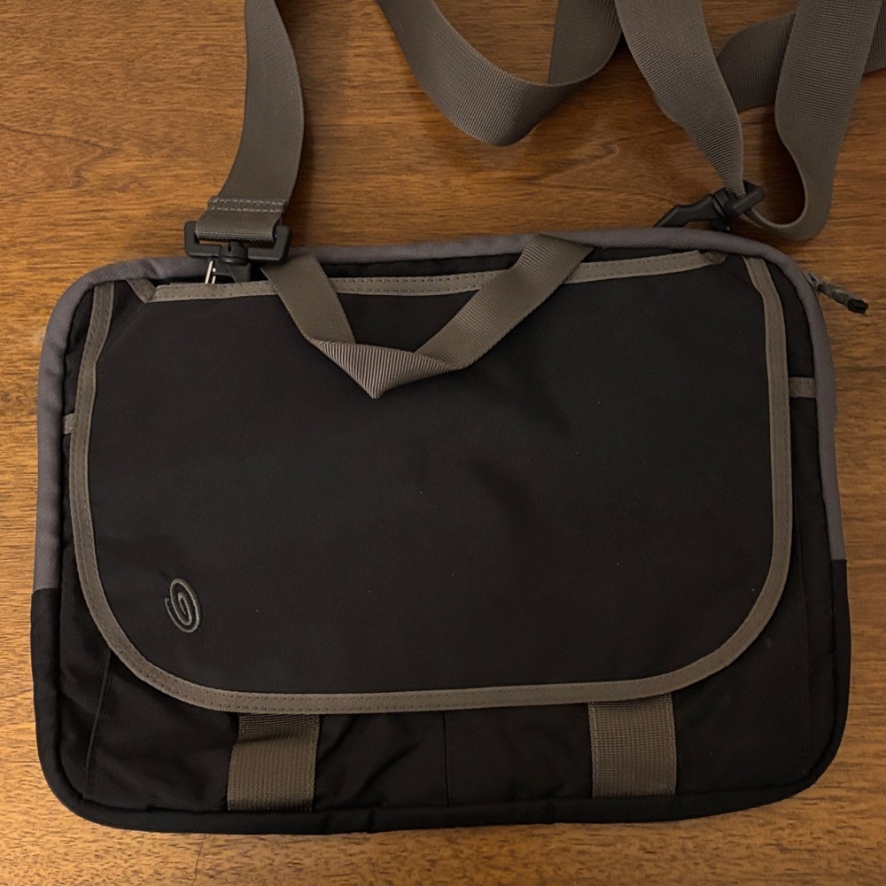 Timbuk2 Black & Gray Crossbody Laptop Bag - 10”‎ x 15”